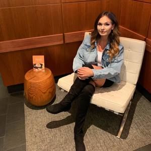 Meet your Posher, Emma